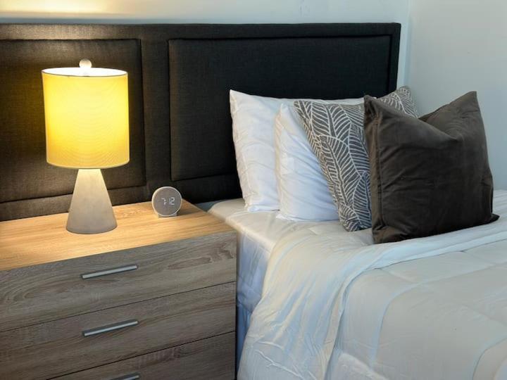 Vine City Home - Duplex - 3 Mins From Gwcc & Mercedes- Benz Stadium Atlanta Eksteriør bilde